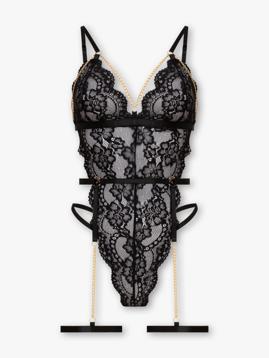 https://cdn.shopify.com/s/files/1/0770/1007/5987/files/Mockup_Celina_Black.png?v=1768810124